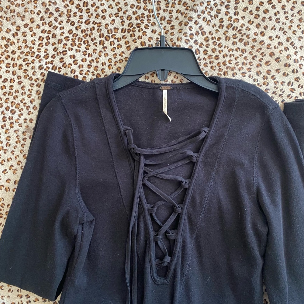 FREE PEOPLE TOP - Picture 3 of 4